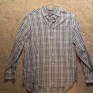 Men's Vineyard Vines button down shirt